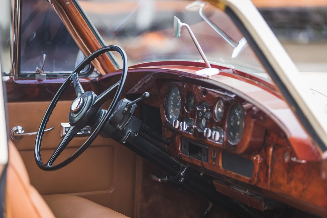 1960 Rolls-Royce Silver Cloud II - Image 11 of 31