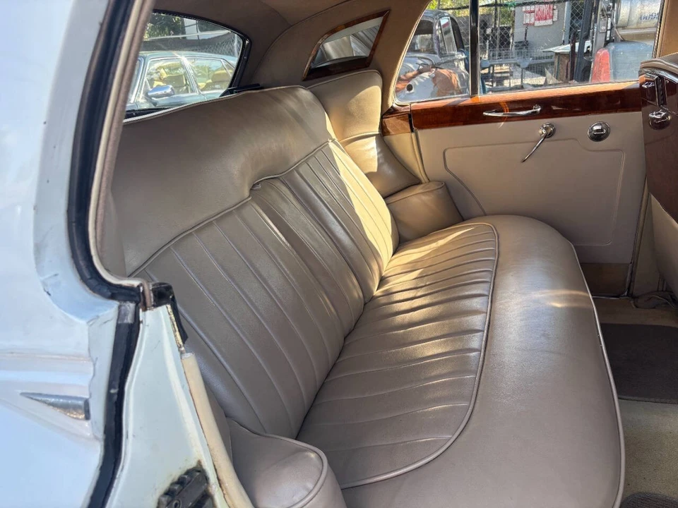 1960 Rolls-Royce Silver Cloud II - Image 12 of 17