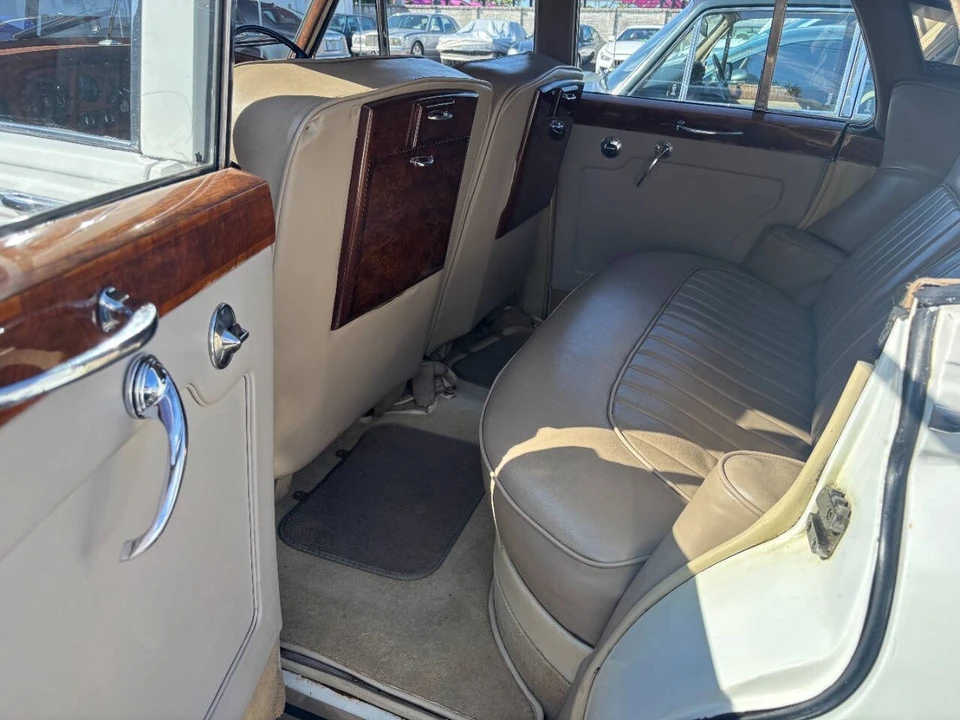 1960 Rolls-Royce Silver Cloud II - Image 10 of 17