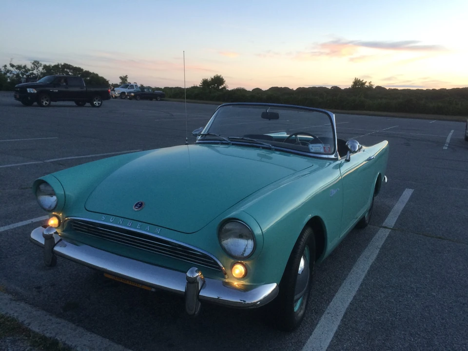 1960 Sunbeam Alpine - Image 2 of 31