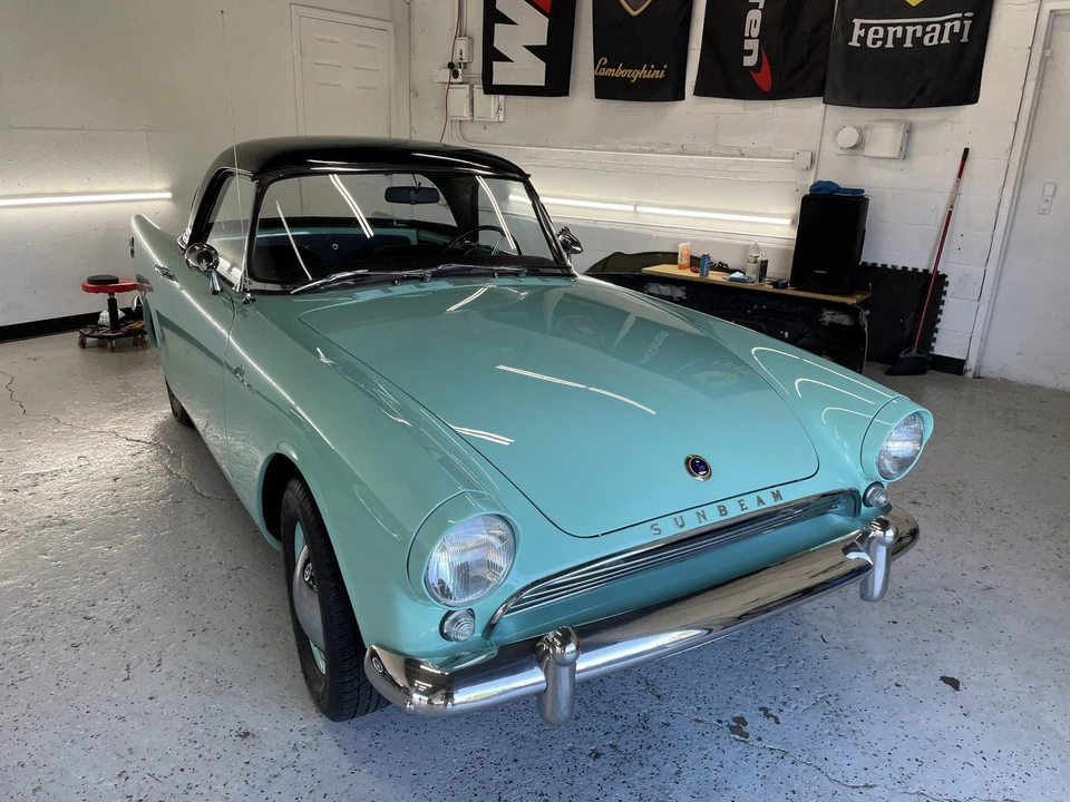 1960 Sunbeam Alpine - Image 11 of 31