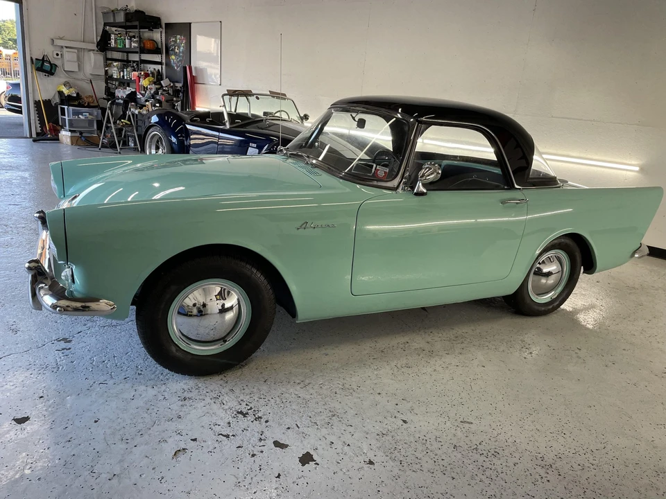 1960 Sunbeam Alpine - Image 16 of 31