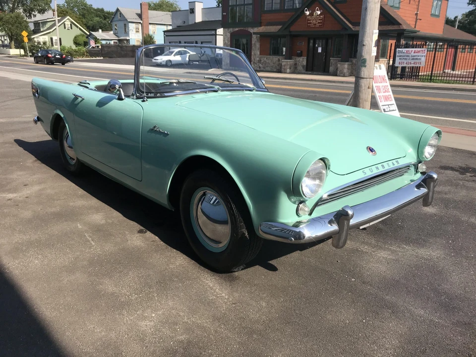 1960 Sunbeam Alpine - Image 10 of 31
