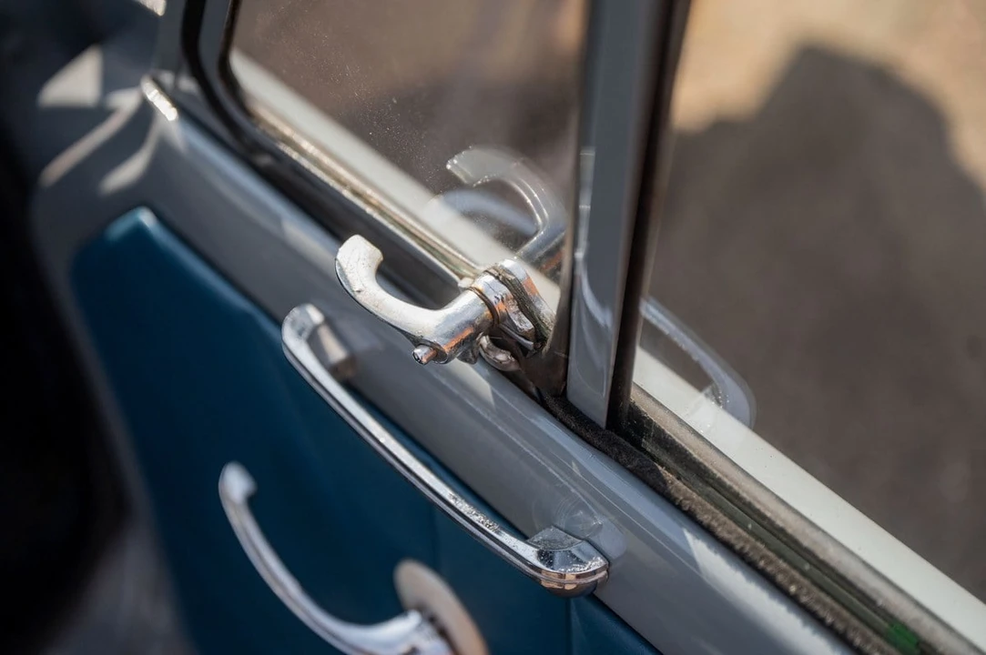 1960 Triumph Herald - Image 17 of 30