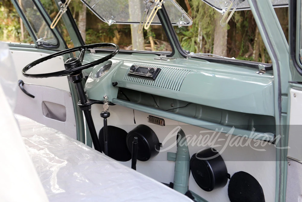 1960 Volkswagen Split-Window Bus - Image 4 of 17