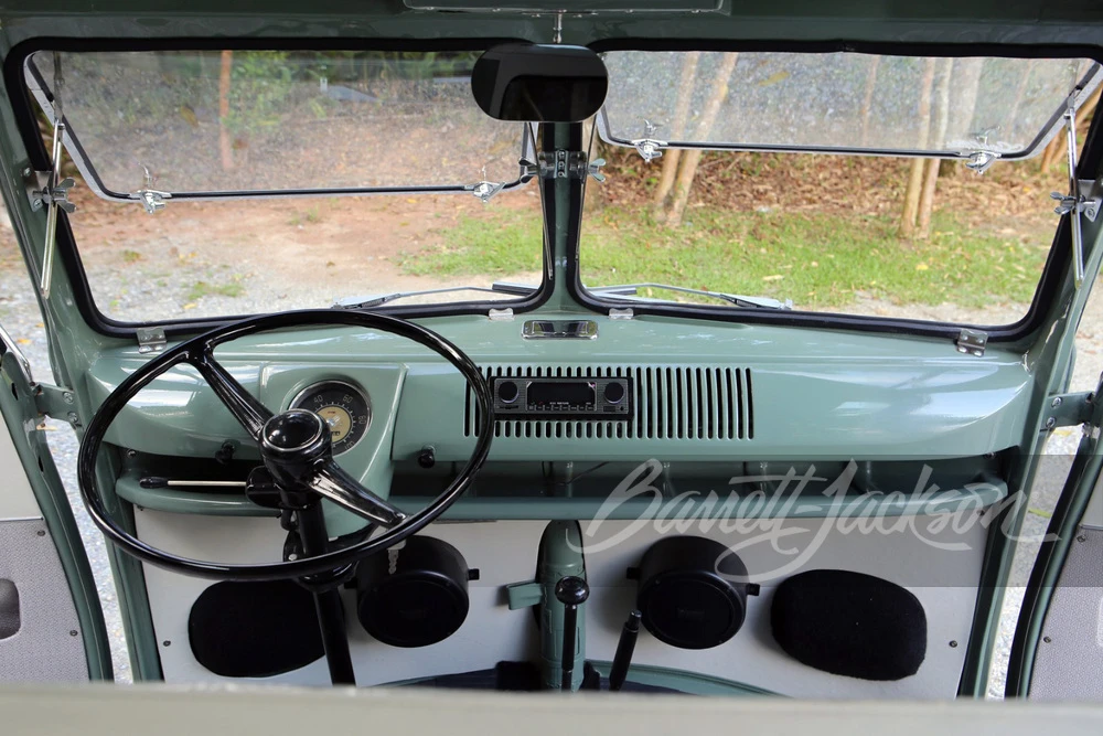 1960 Volkswagen Split-Window Bus - Image 16 of 17