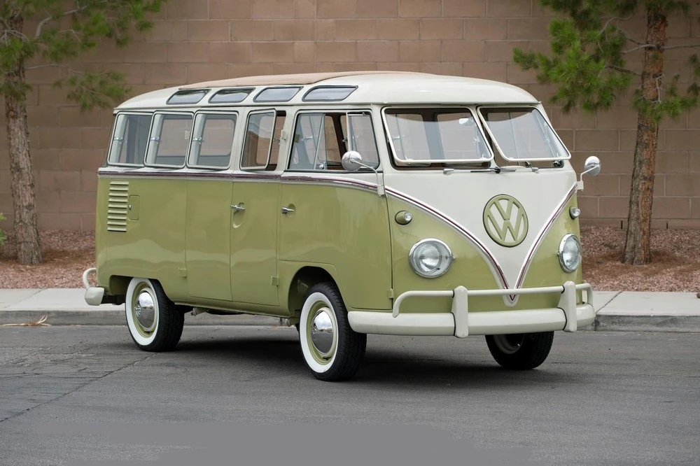 1960 Volkswagen Split-Window Bus - Image 2 of 4