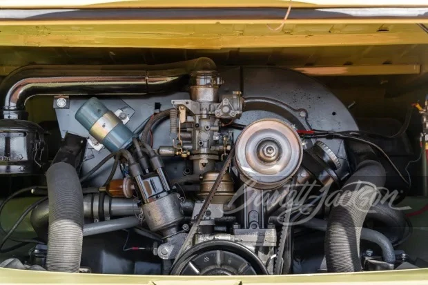 1960 Volkswagen Split-Window Bus - Image 2 of 10