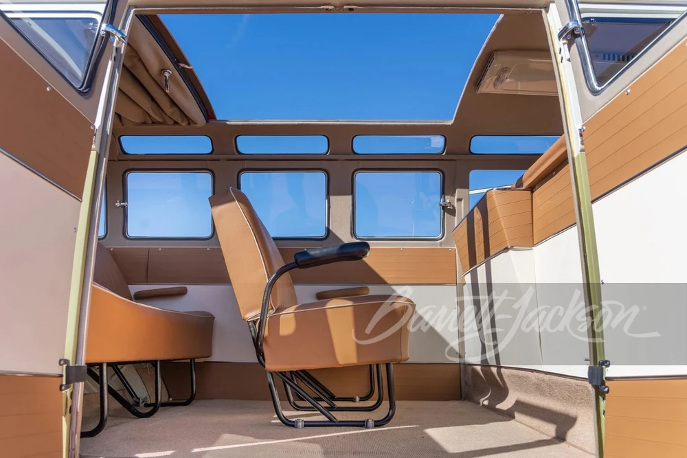 1960 Volkswagen Split-Window Bus - Image 4 of 10