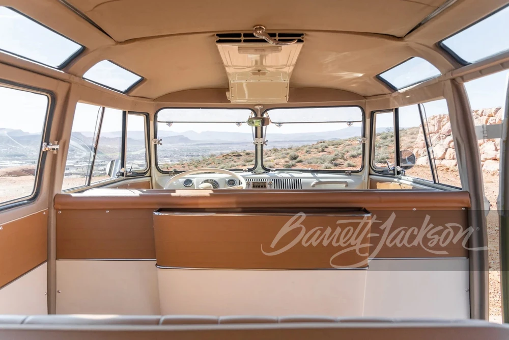 1960 Volkswagen Split-Window Bus - Image 7 of 10