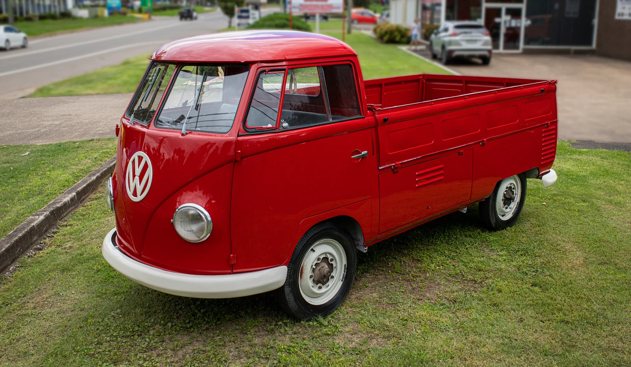 1960 Volkswagen Split-Window Pickup - Image 3 of 31