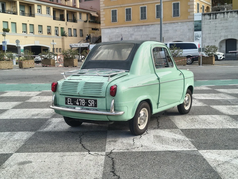 1960 Vespa 400 - Image 8 of 30