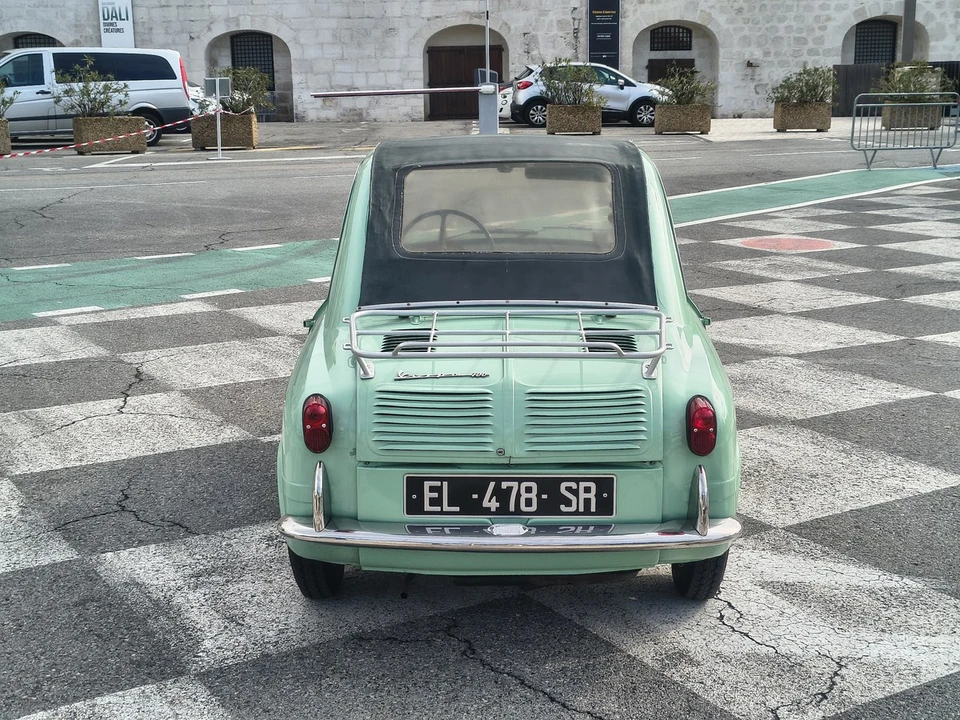1960 Vespa 400 - Image 9 of 30