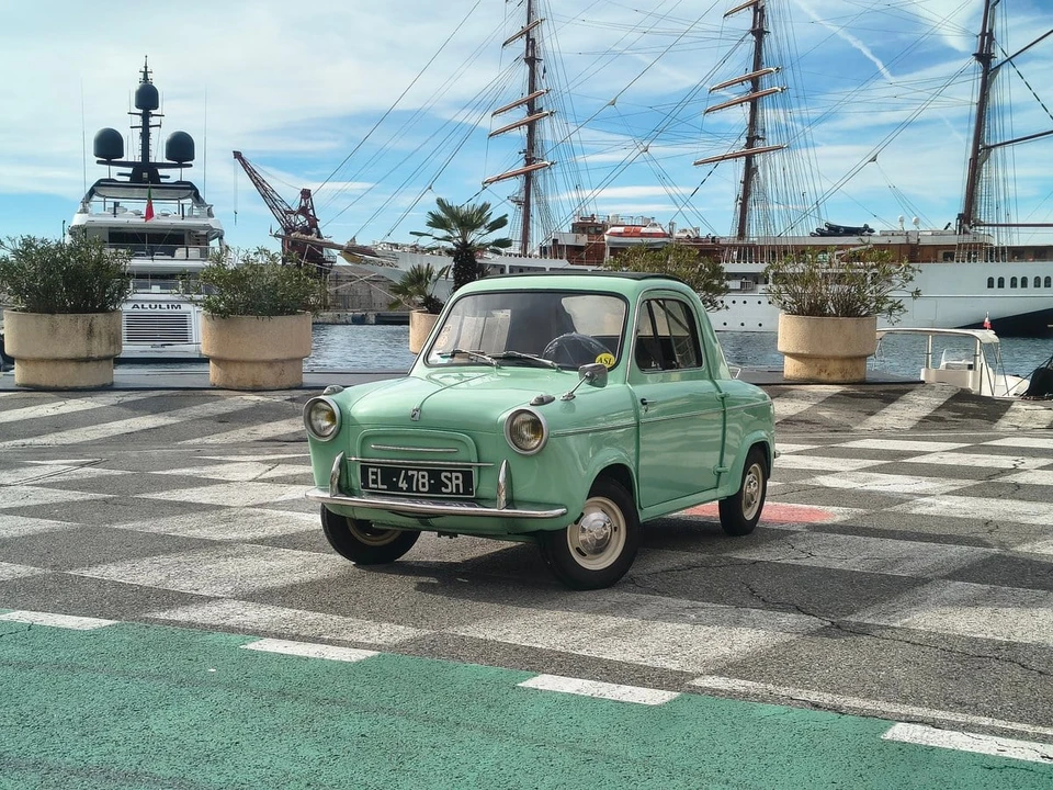 1960 Vespa 400 - Image 4 of 30