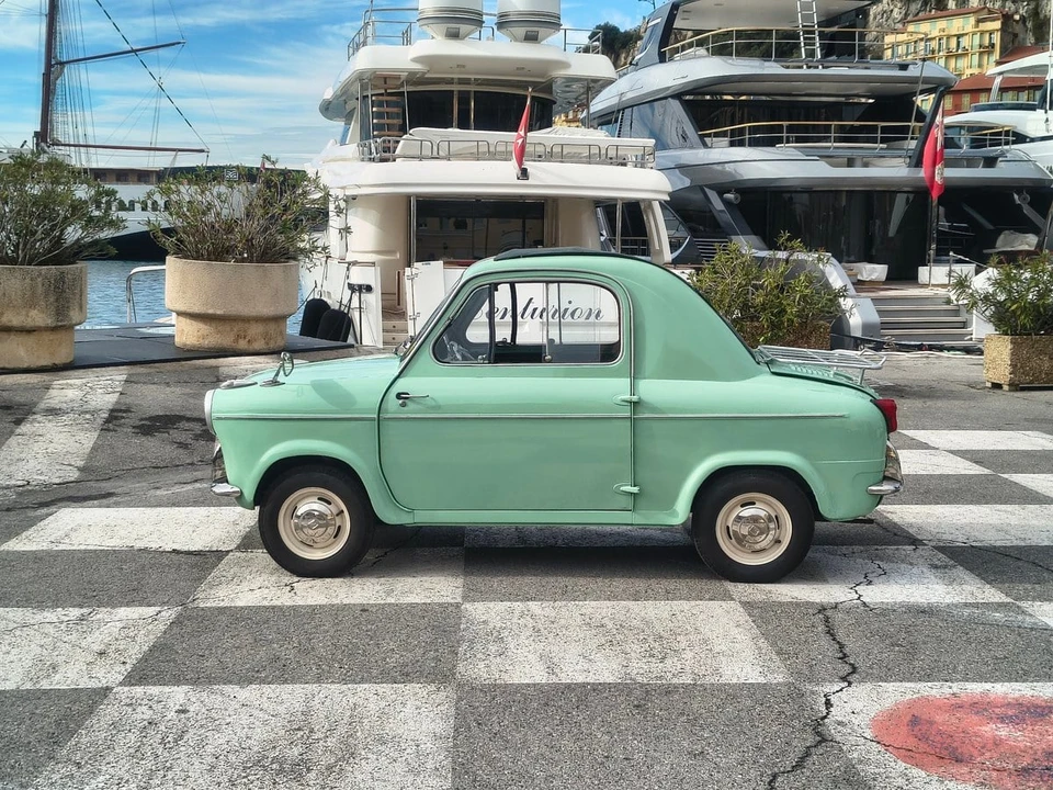 1960 Vespa 400 - Image 6 of 30