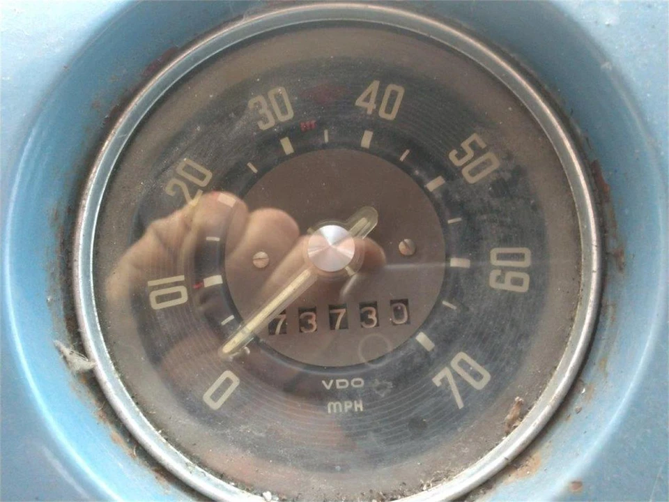 1960 Volkswagen Split-Window Bus - Image 28 of 31