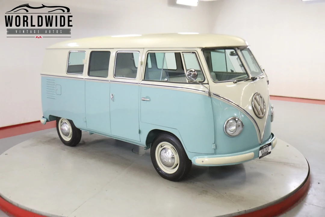 1960 Volkswagen Split-Window Bus - Image 2 of 12