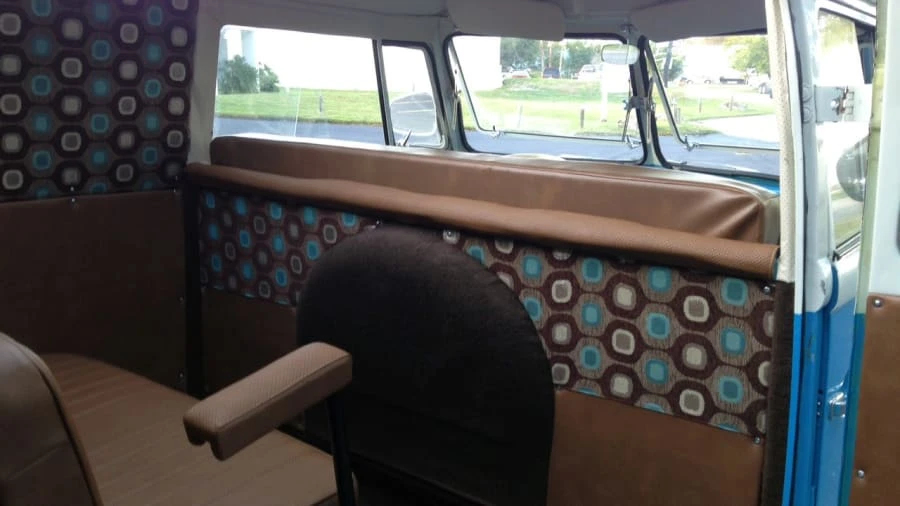 1960 Volkswagen Split-Window Bus - Image 6 of 10