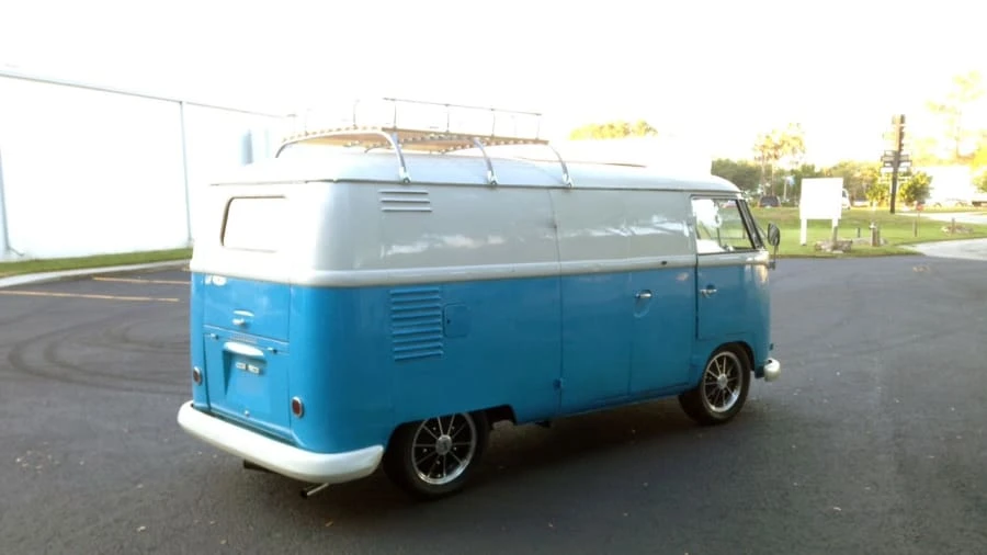 1960 Volkswagen Split-Window Bus - Image 8 of 10