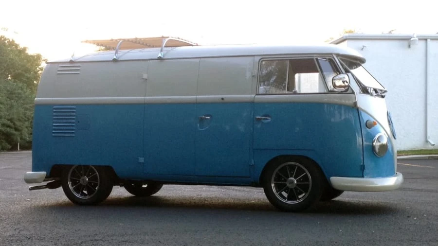 1960 Volkswagen Split-Window Bus - Image 9 of 10