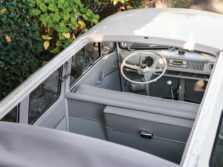 1960 Volkswagen Split-Window Bus - Image 10 of 31