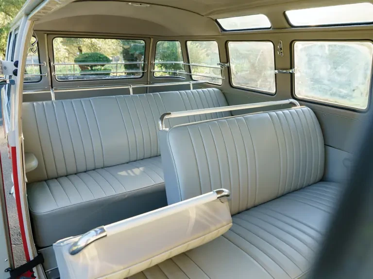 1960 Volkswagen Split-Window Bus - Image 15 of 31