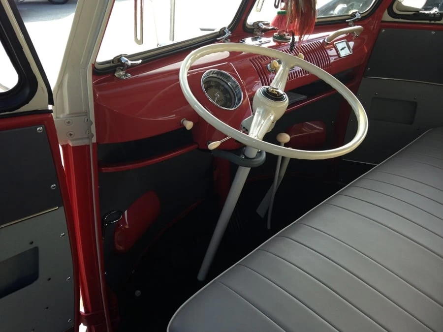 1960 Volkswagen Split-Window Bus - Image 3 of 12