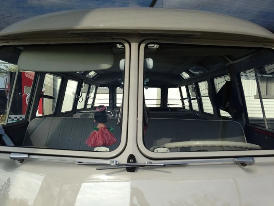 1960 Volkswagen Split-Window Bus - Image 7 of 12