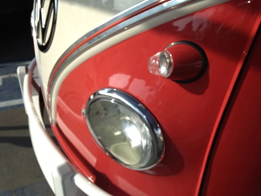 1960 Volkswagen Split-Window Bus - Image 11 of 12