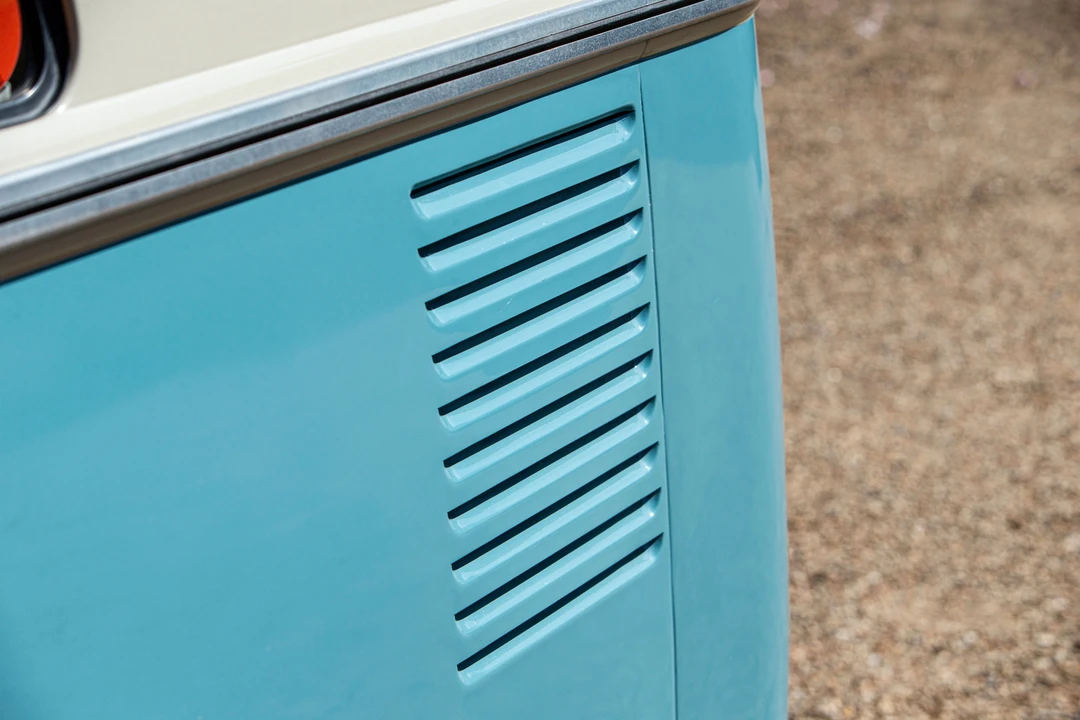 1960 Volkswagen Split-Window Camper - Image 30 of 31