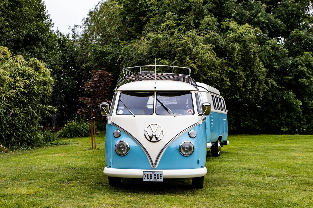 1960 Volkswagen Split-Window Camper - Image 4 of 16