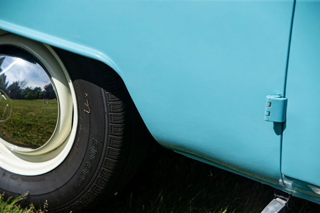 1960 Volkswagen Split-Window Camper - Image 13 of 31