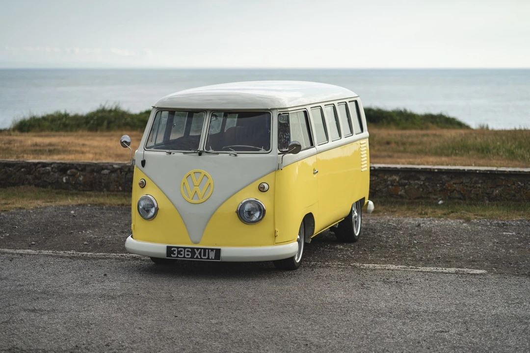 1960 Volkswagen Split-Window Camper - Image 10 of 30