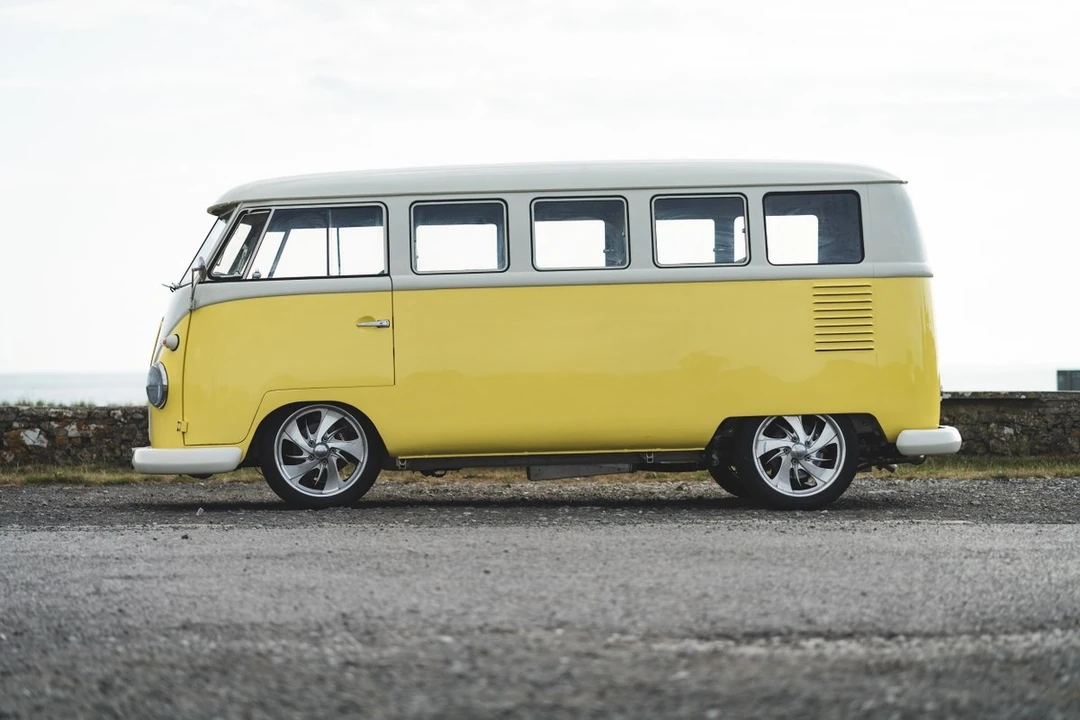 1960 Volkswagen Split-Window Camper - Image 13 of 30
