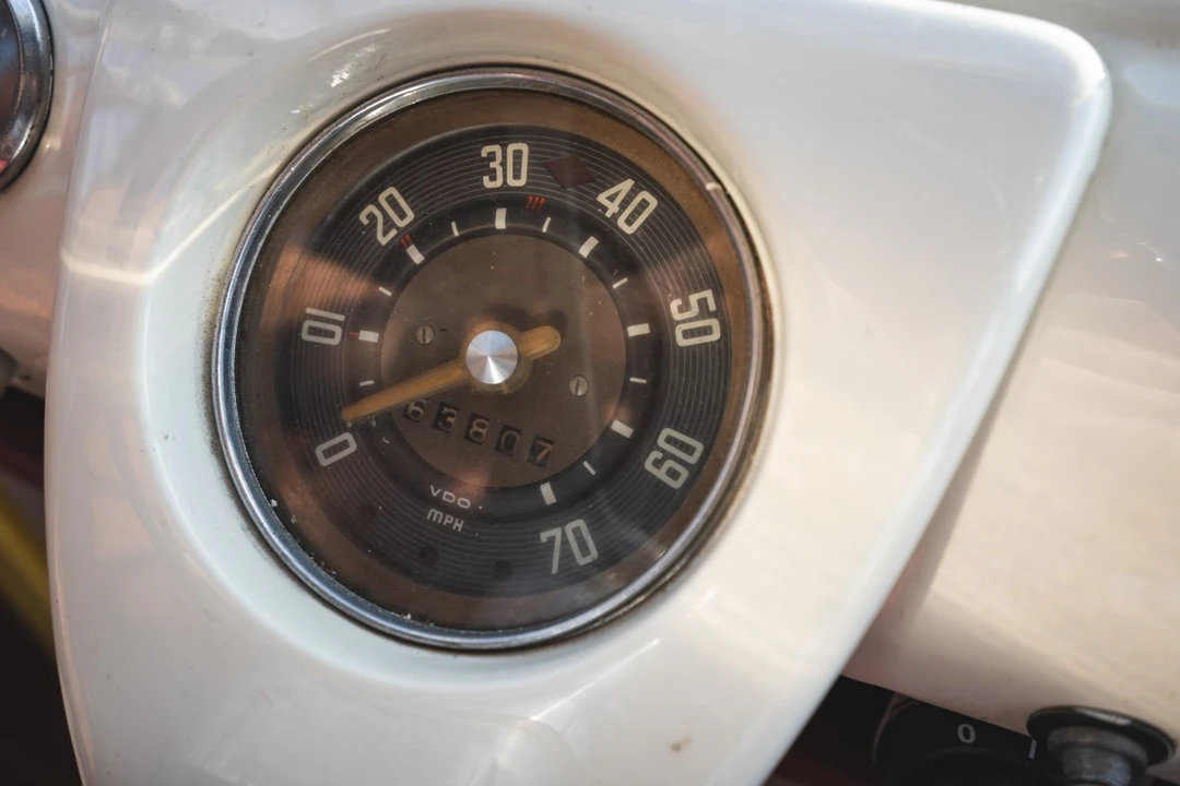 1960 Volkswagen Split-Window Camper - Image 26 of 30