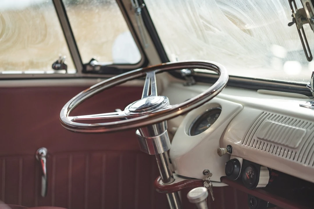 1960 Volkswagen Split-Window Camper - Image 25 of 30