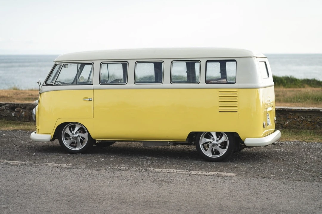 1960 Volkswagen Split-Window Camper - Image 9 of 30