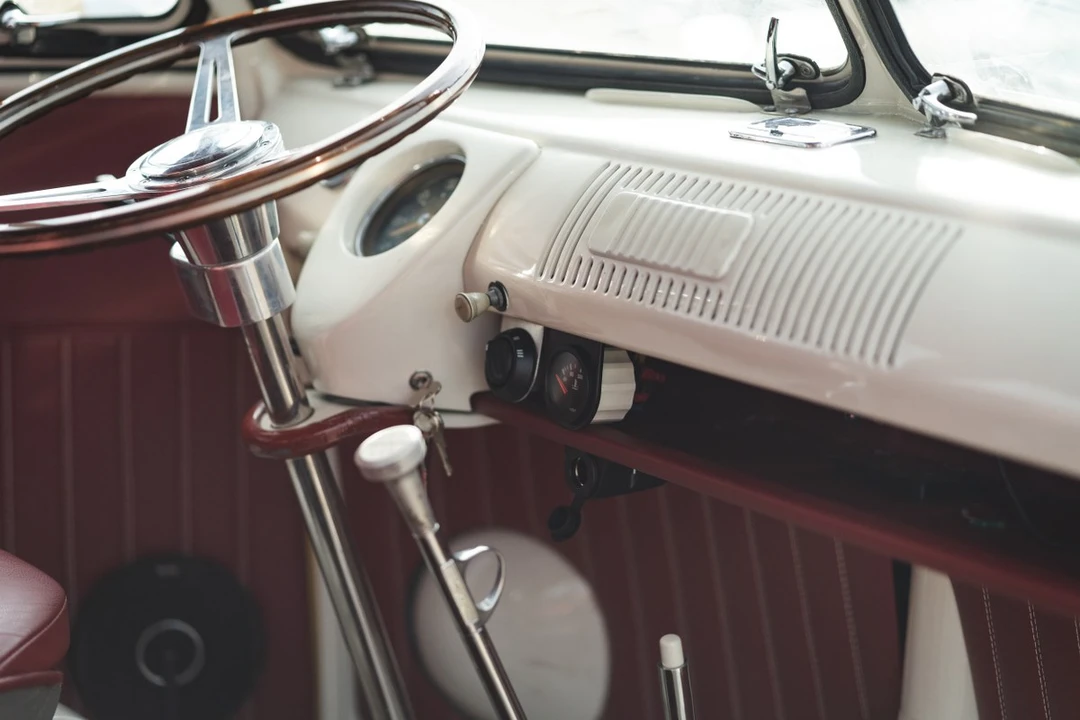 1960 Volkswagen Split-Window Camper - Image 29 of 30