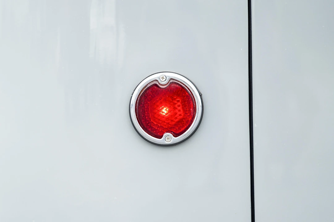 1960 Volkswagen Split-Window Bus - Image 20 of 31