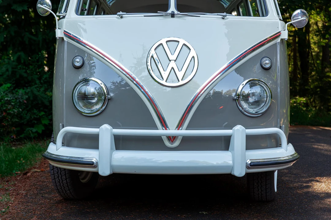 1960 Volkswagen Split-Window Bus - Image 6 of 31