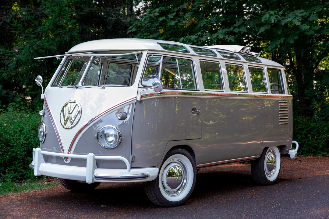 1960 Volkswagen Split-Window Bus - Image 18 of 31