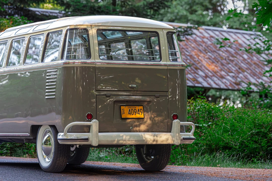 1960 Volkswagen Split-Window Bus - Image 31 of 31