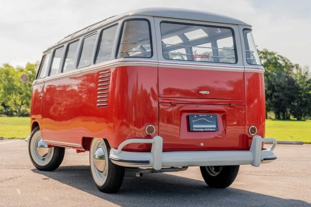1960 Volkswagen Split-Window Bus - Image 2 of 8