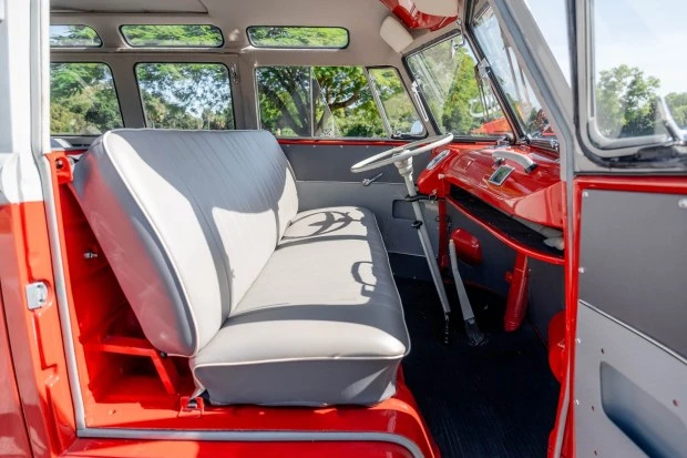 1960 Volkswagen Split-Window Bus - Image 4 of 8