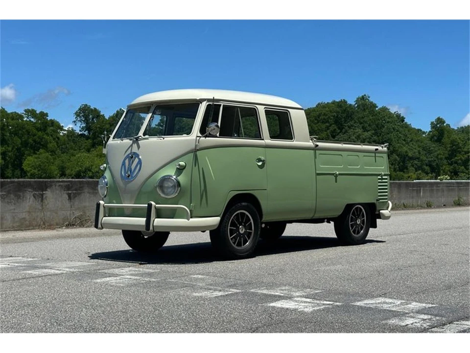 1960 Volkswagen Split-Window Bus - Image 22 of 31