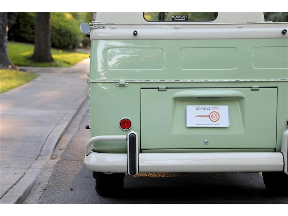 1960 Volkswagen Split-Window Bus - Image 10 of 31