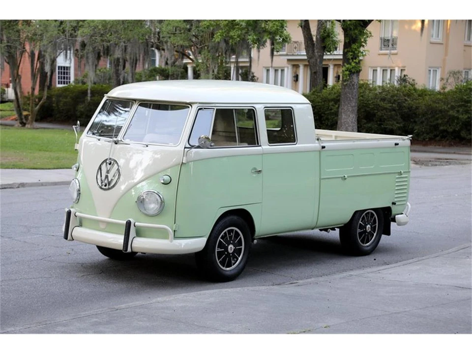 1960 Volkswagen Split-Window Bus - Image 23 of 31
