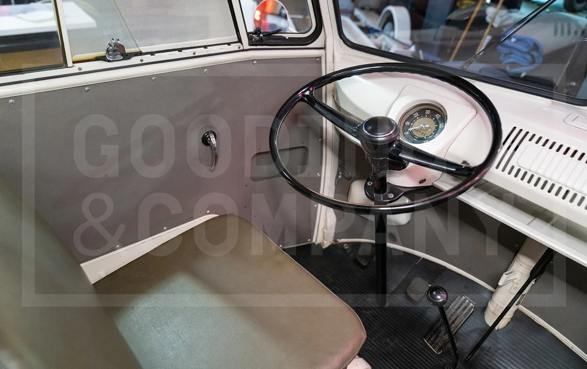 1960 Volkswagen Split-Window Bus - Image 6 of 17