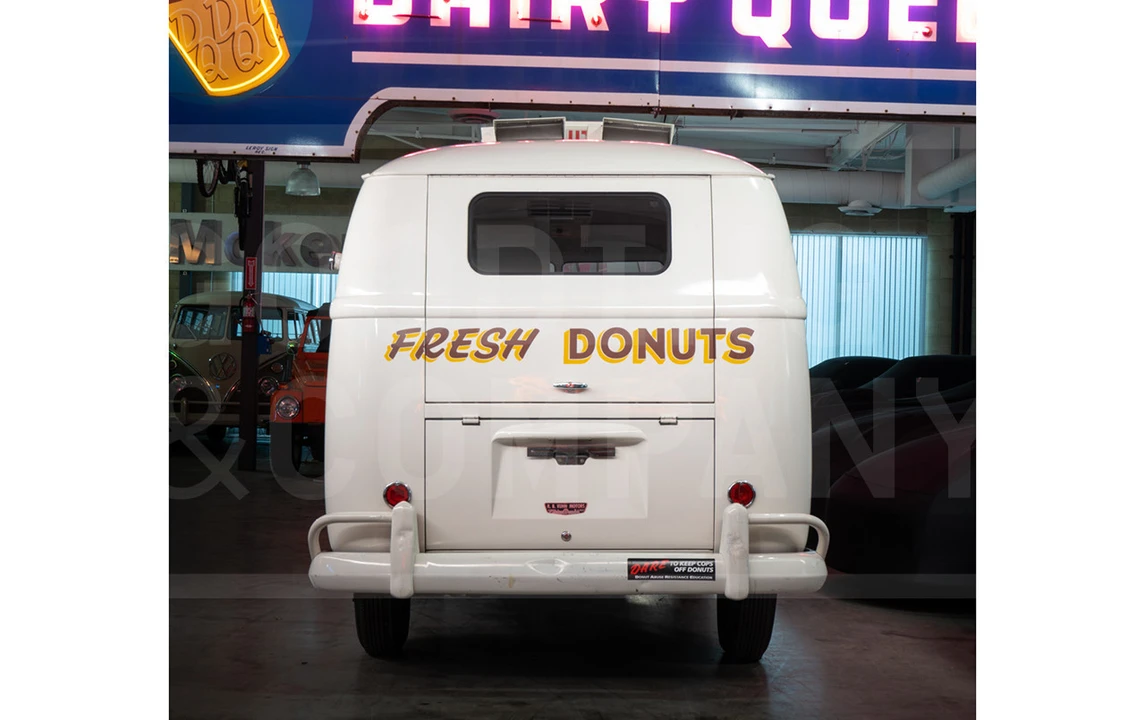 1960 Volkswagen Split-Window Bus - Image 5 of 17