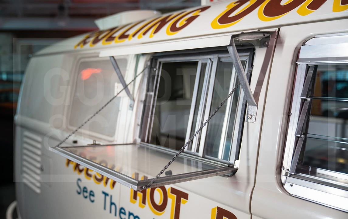 1960 Volkswagen Split-Window Bus - Image 10 of 17